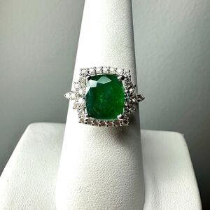 AMAZING 2.32ct cushion cut Pakistany Emerald / accent diamonds, in 18kt WG ring!